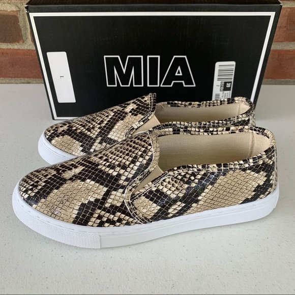 MIA slip on snake animal print flats loafers - Picture 5 of 9